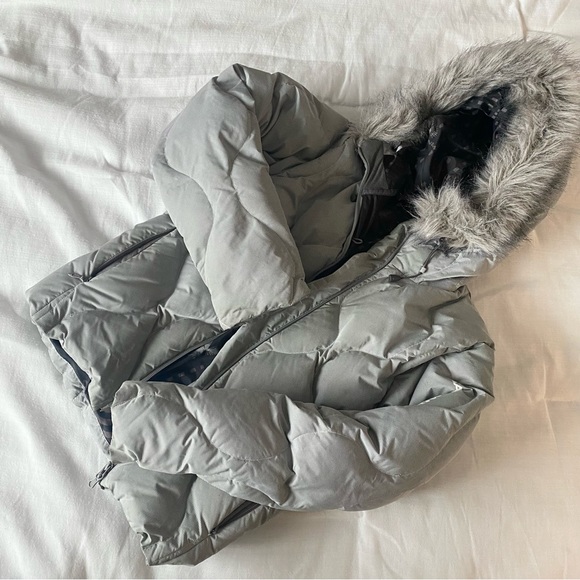 Salomon quilted down puffer coat. Really warm, gently used. Size xs - Picture 1 of 6